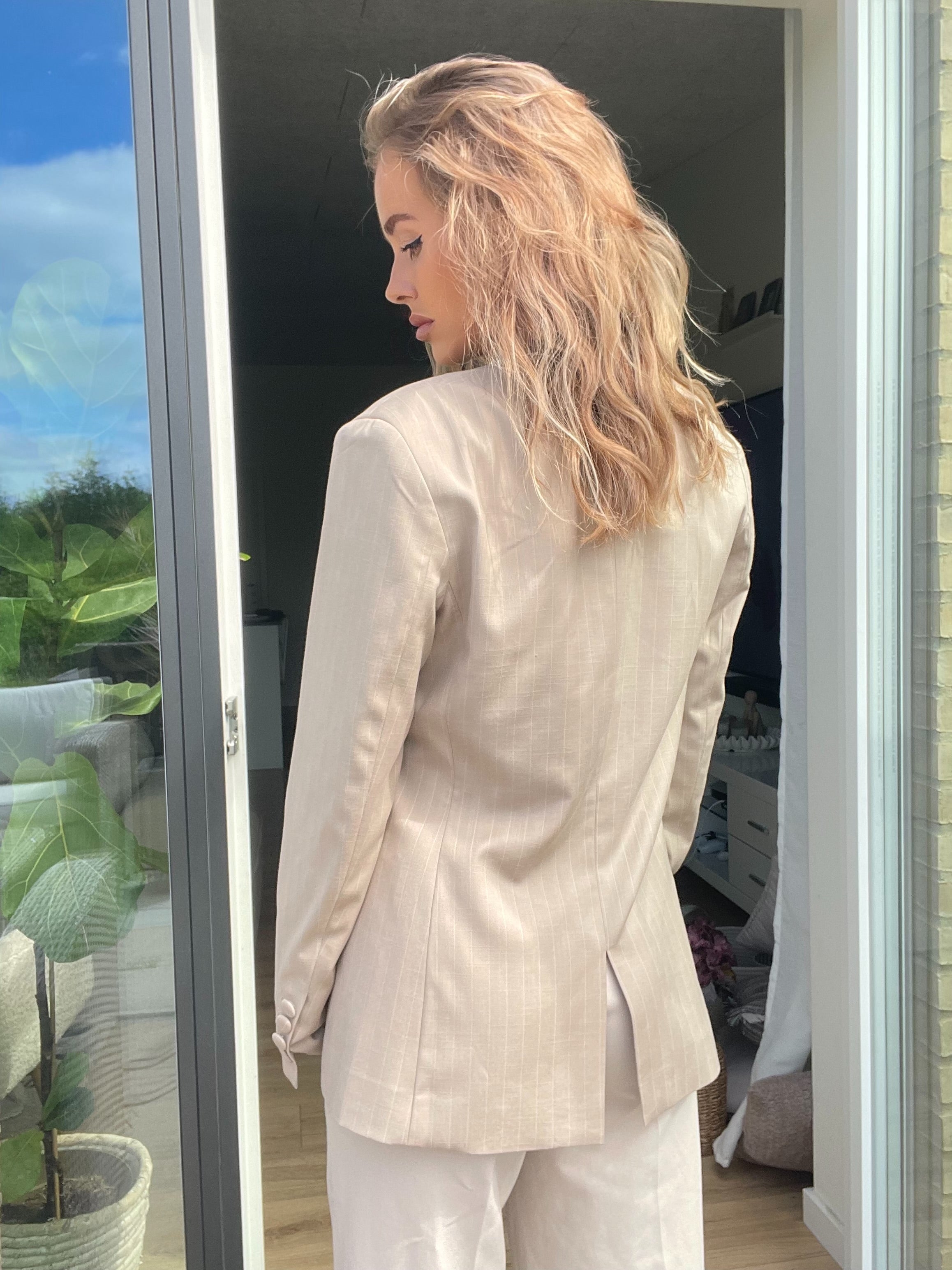 The Élise Blazer