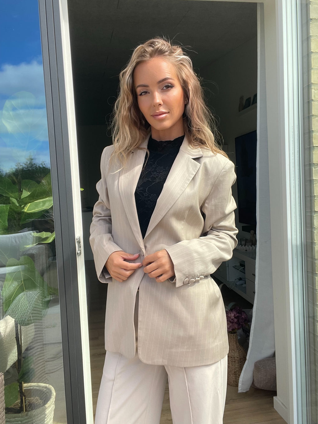 The Élise Blazer