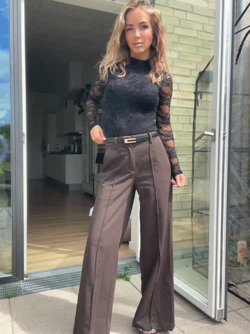 Desire pants